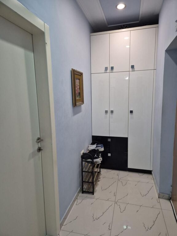 Apartament me qera 2+1 - 📍Tregu Elektrik, rruga Todi Shkurti