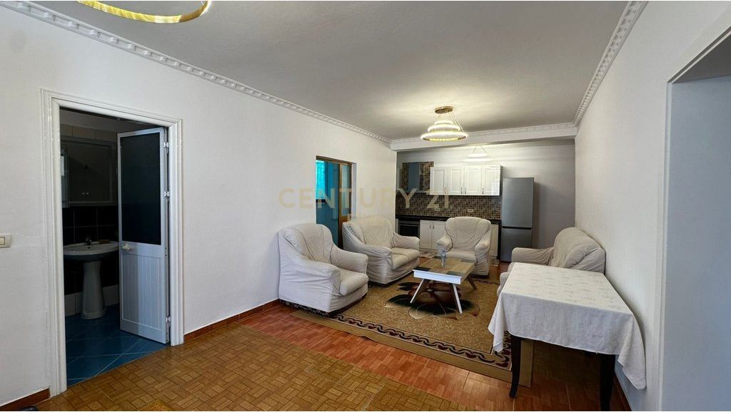 Appartamento 2+1 in Affitto a Kodra e Priftit, Tirana - 50.000 Lek | 109,3 m² EL141816