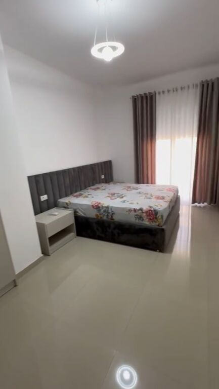 Apartament me qera 2+1