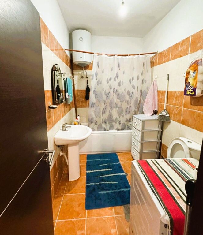 🏡 Shitet Apartament 1+1 në Kamëz.