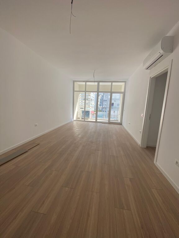 Ufficio in affitto a Kika 2 Komuna Parisit
