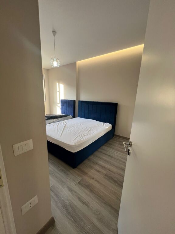 KAMEZ APARTAMENT ME QERA 1+1