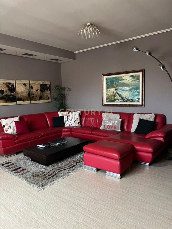 EX ESPOSIZIONE, AFFITTIAMO APPARTAMENTO 2+1+2 1.000 € /Mese