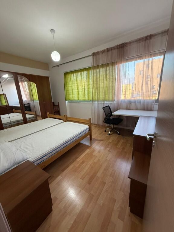 Jepet me qira apartament 2+1