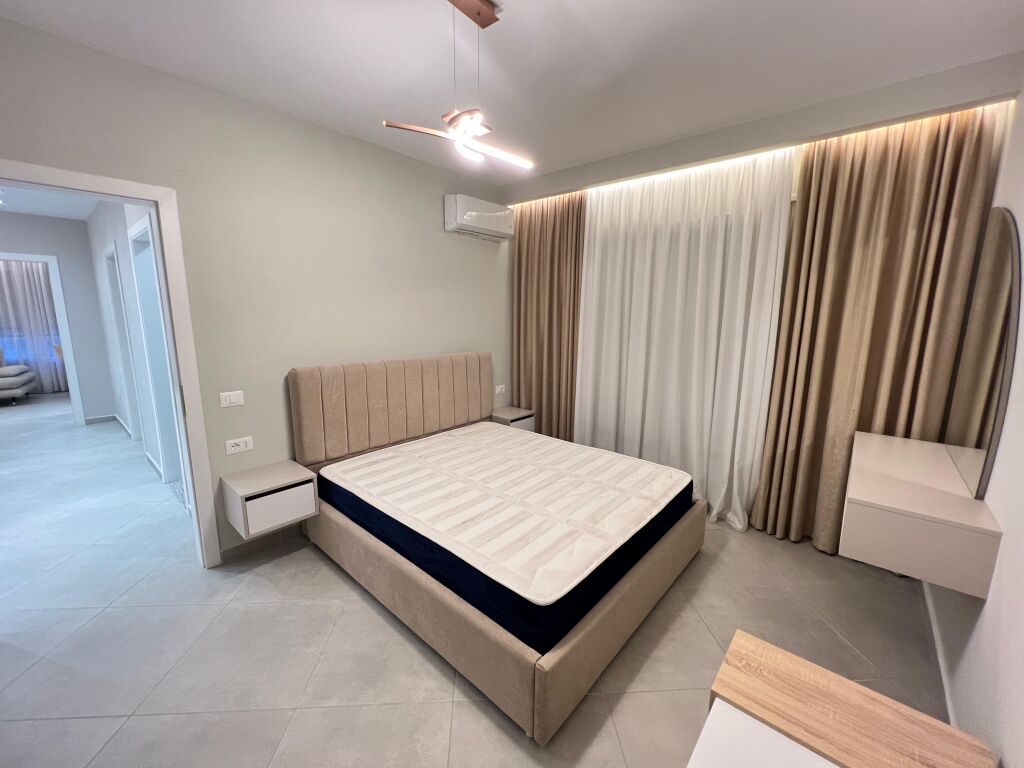📣 AFFITTO SUPER Appartamento 1+1 📍 Vila L 2 , Astir , Tirana. ✨    💶 Prezzo 450 euro