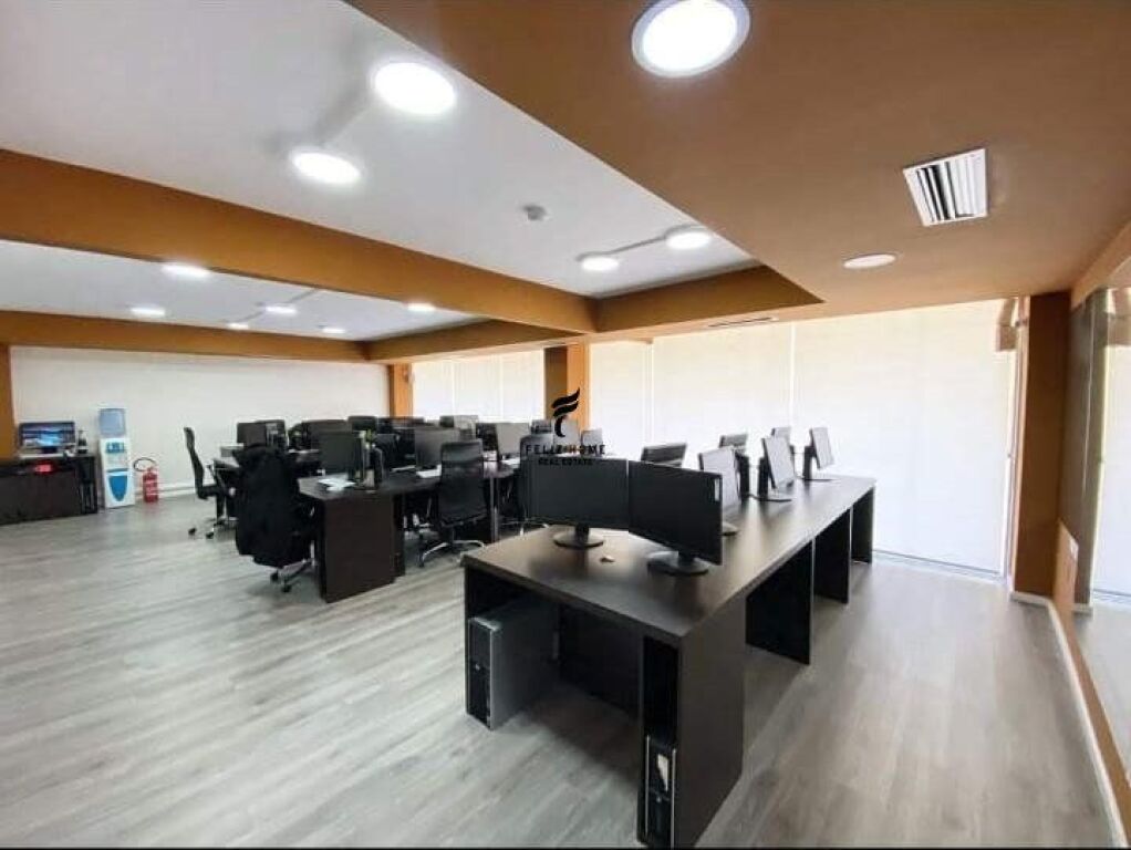ZYRE ME QERA 200M2 BLLOK 3.500 EURO FH-76346