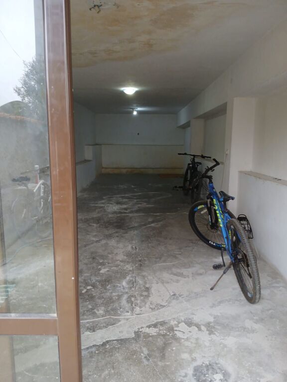 Qera | Ambjent Biznesi/Magazine | Tregu Elektrik | 350 €/muaj