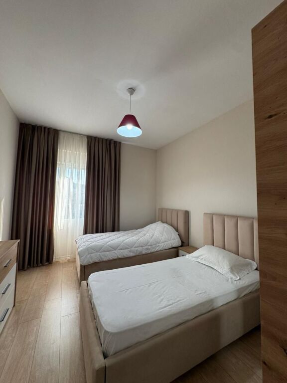 Apartament 1+1 per qira tek Rruga e Kosovareve.