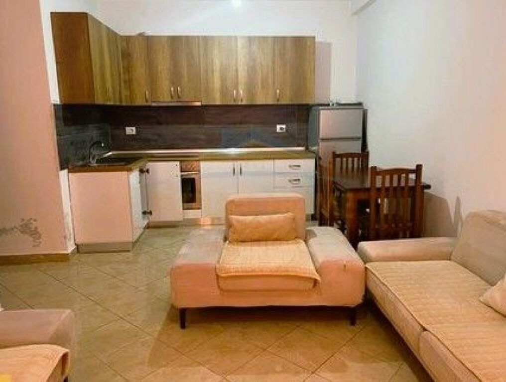 In vendita, Appartamento 2+1, Complesso Tom Doshi, Shkozë.
