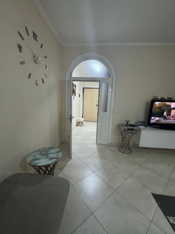 Shitet Apartament 3+1 | Liqeni i Thatë