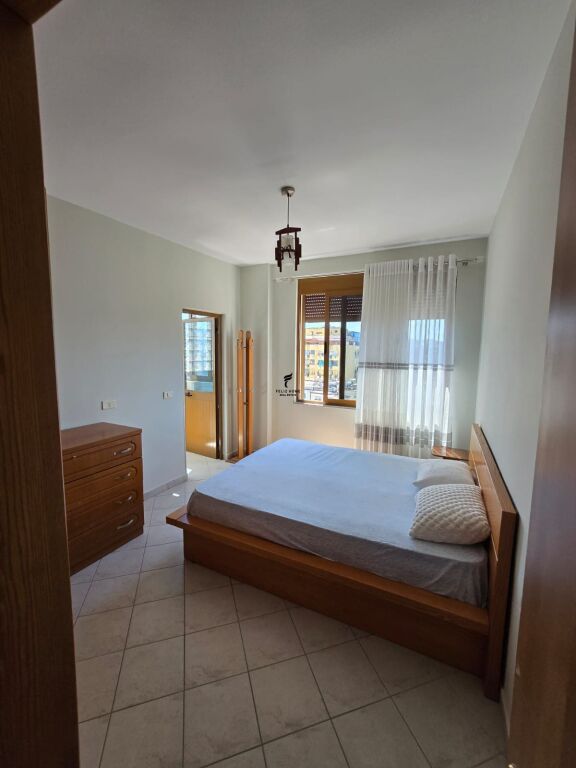 APARTAMENT ME QERA 2+1 QENDER 55.000 LEKE H-76386