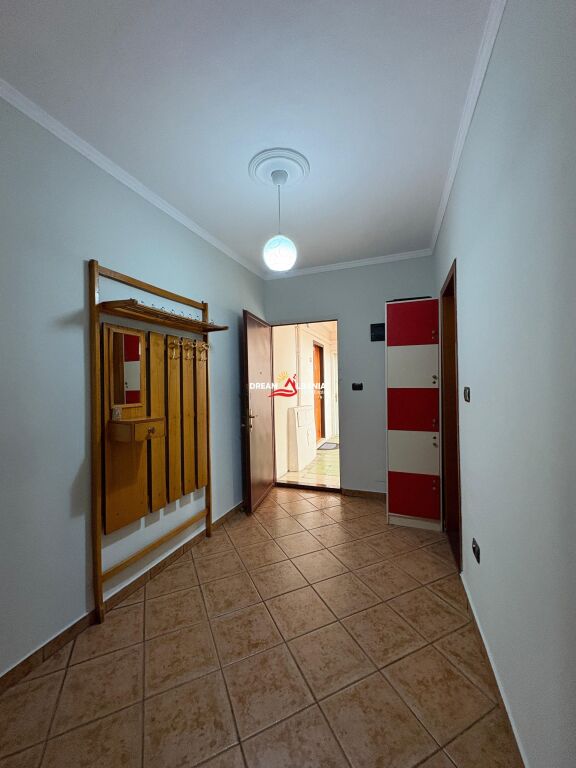 Apartament 1+1 me Qera në Laprakë, Tirane (ID 4219496)