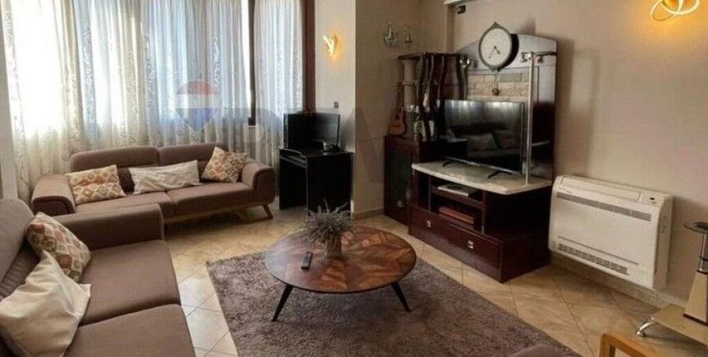 Appartamento 2+1+2 in vendita in Via Elbasan  ID:530551001-471