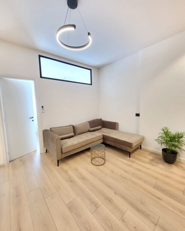 Apartament ne shitje 1+1 te Liqeni Thate Tirane