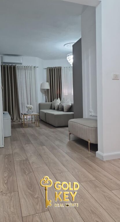 🏡 APATRAMENT 2+1 ME QERA PRANVERA DURRES