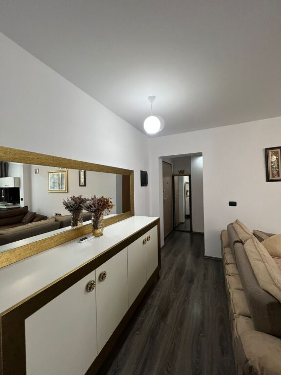 Shitet Apartament 3+1 | Liqeni i Thatë