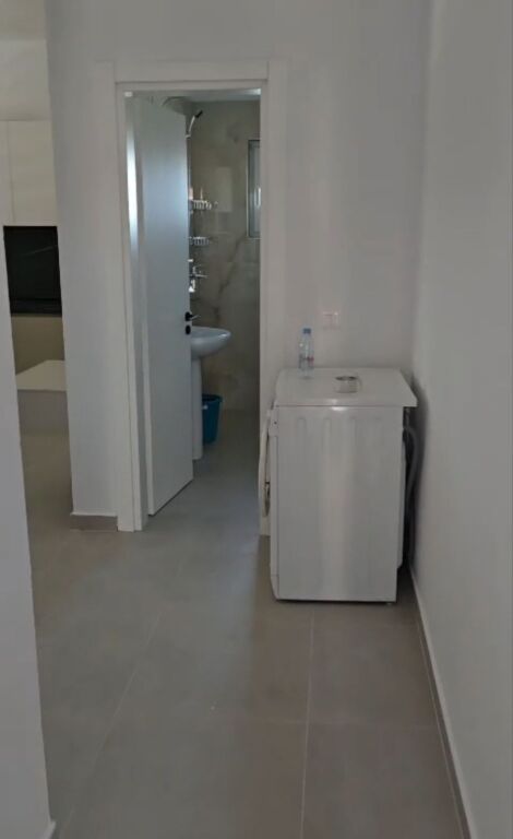Qera | Vilë 1 + 1 | Rruga 5 Maji | 500 €/muaj