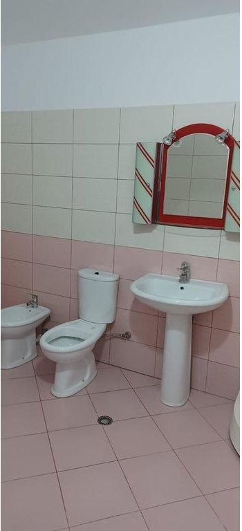 Apartament 2+1 per Qira në Fresk, Prane Pasticeri Melisa
