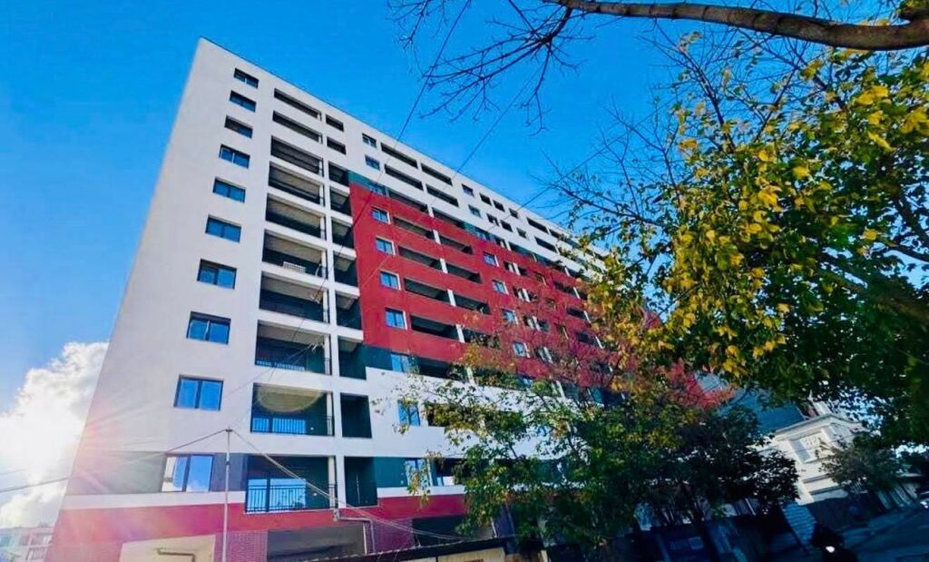 ZYRE ME QERA 100 M2 OXHAKU 50.000 LEKE FH-76286