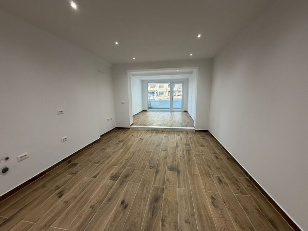 🏡 APPARTAMENTO 1+1 + BALCONE IN VENDITA VICINO A STC TRENO/POSTA ALBANESE