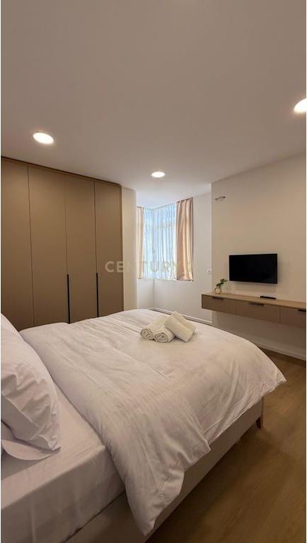 Apartament 1+1 Me Qira në Plazh, Durrës 50m Larg Detit ! 600 € /Muaj