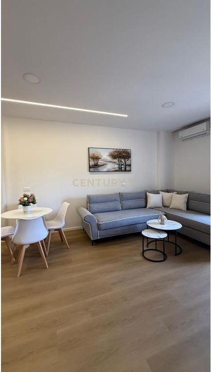 Apartament 1+1 Me Qira në Plazh Iliria, Durrës ! 50 m Larg Detit 600 € /Muaj