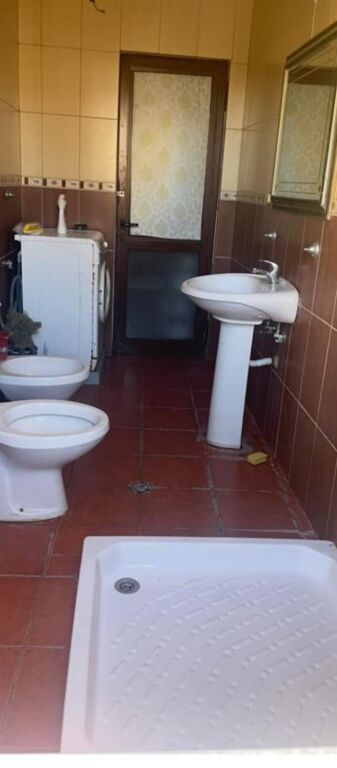 GARSIONERE 14000 LEKE,XHAMLLIK,PRANE MARKATES SE PESHKUT
