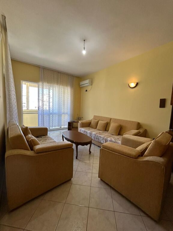 Shitet Apartament 2+1 | Pallati i Sportit, Durrës