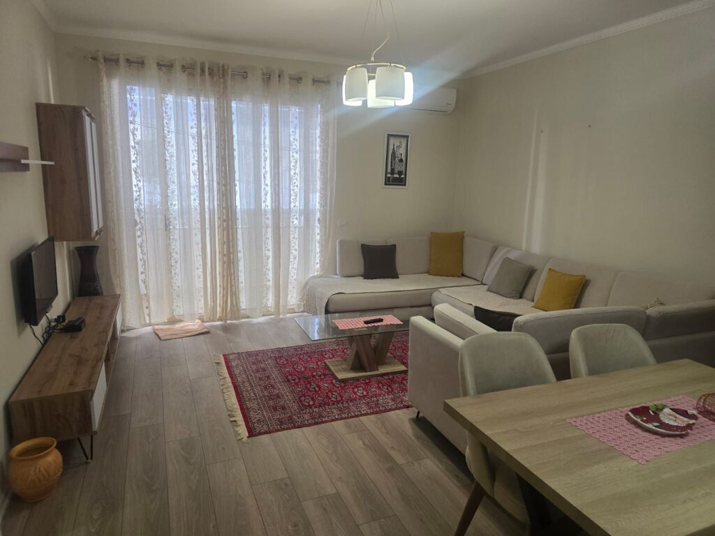 Affitto, Appartamento 1+1 Giardino Zoologico Tirana