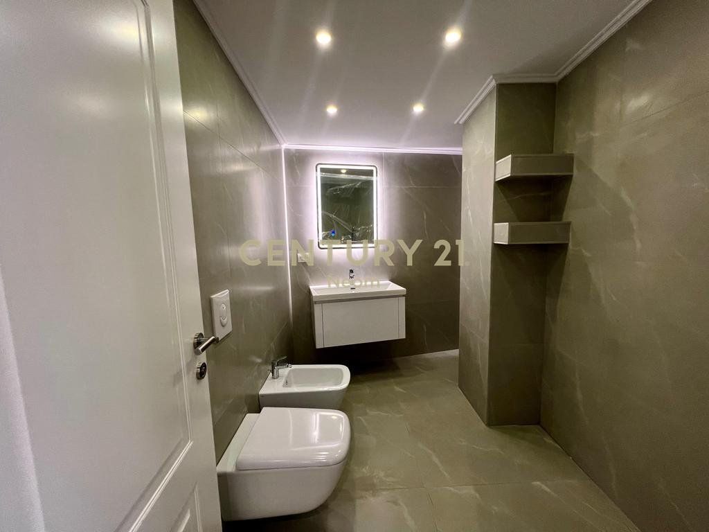 Affitto, attico moderno 2+1+2, Lago Secco! 1.000 € /Mese