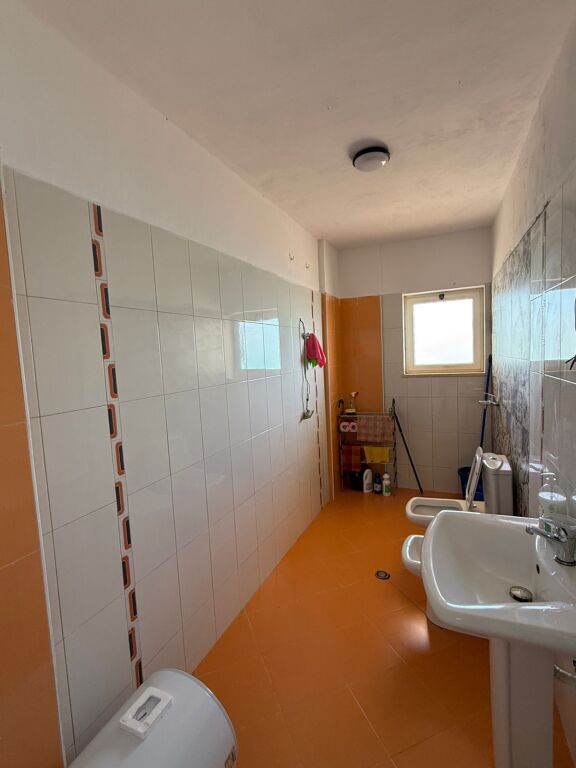 Ekskluzive!!! Apartament me qera në Rruga Egnatia, Durrës