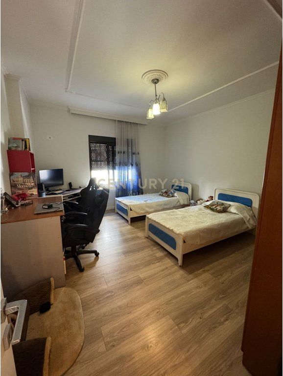 Apartament 2+2 Për Shitje në Plazh, Durrës
