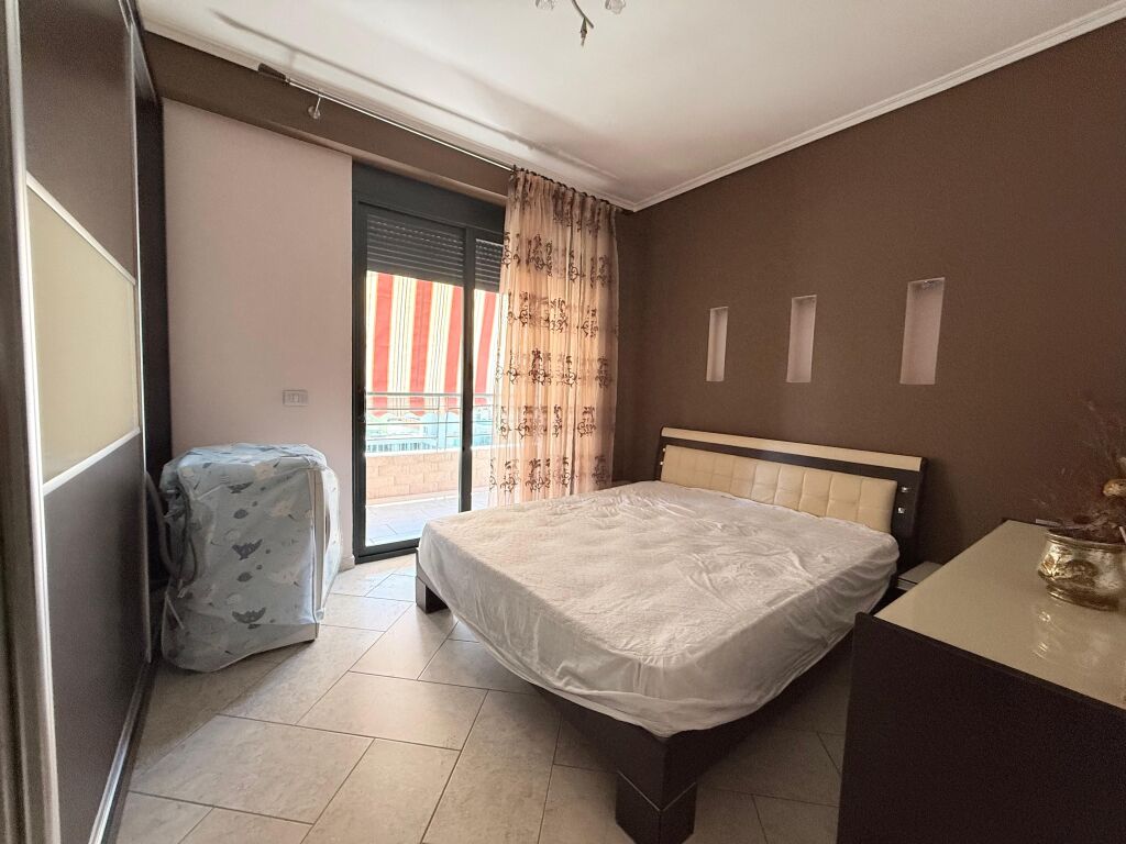 Apartament me Qera 2+1, Albano Romina, Vlore.