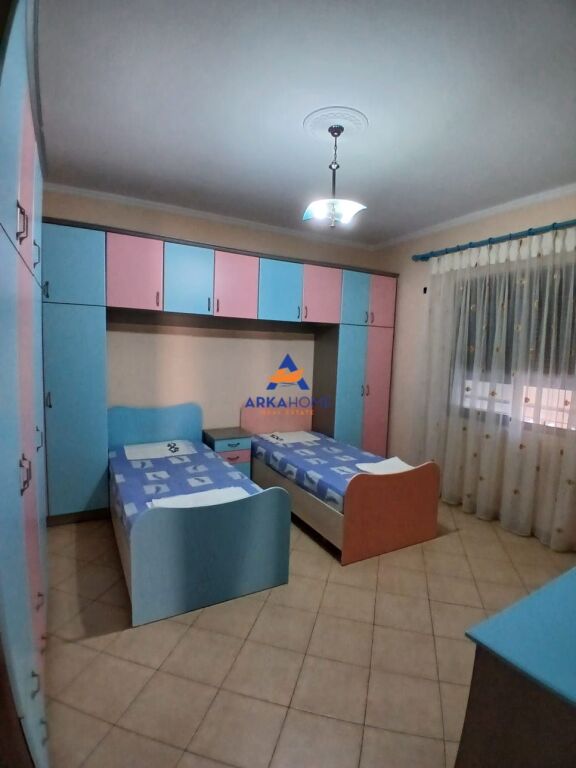 AFFITTASI APPARTAMENTO 2+1+BALCONE "5 MAGGIO" 55.000 LEKE