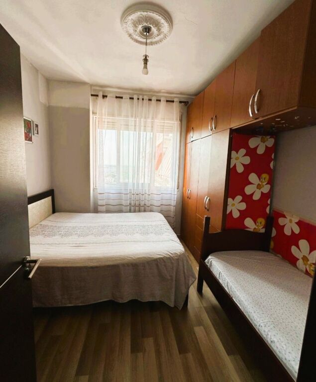 🏡 Shitet Apartament 1+1 në Kamëz.