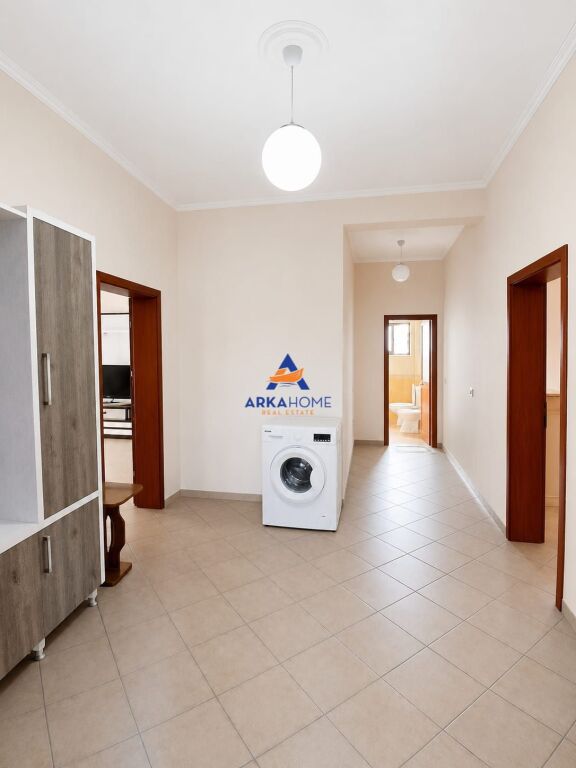 AFFITTASI APPARTAMENTO 2+1+BALCONE "5 MAGGIO" 55.000 LEKE