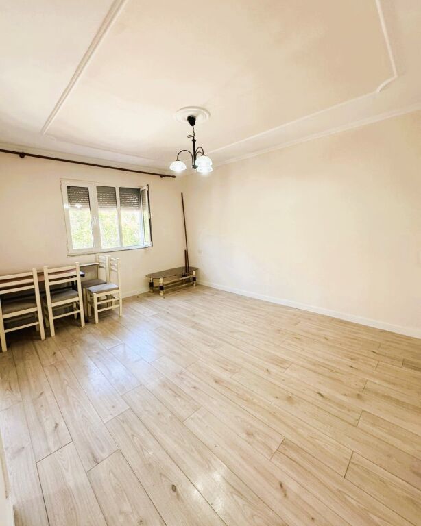 🏡Appartamento 1+1 in vendita in via Irfan Tomini📍