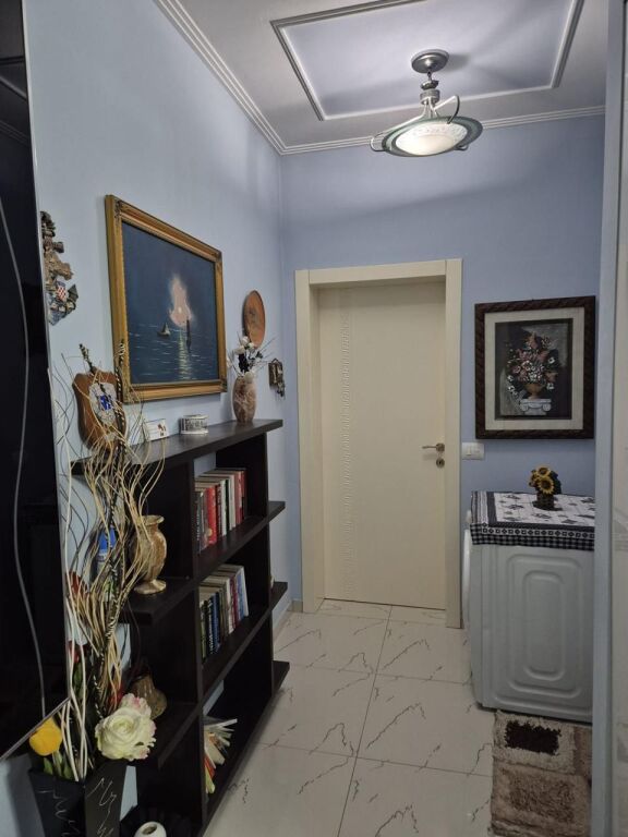 Apartament me qera 2+1 - 📍Tregu Elektrik, rruga Todi Shkurti