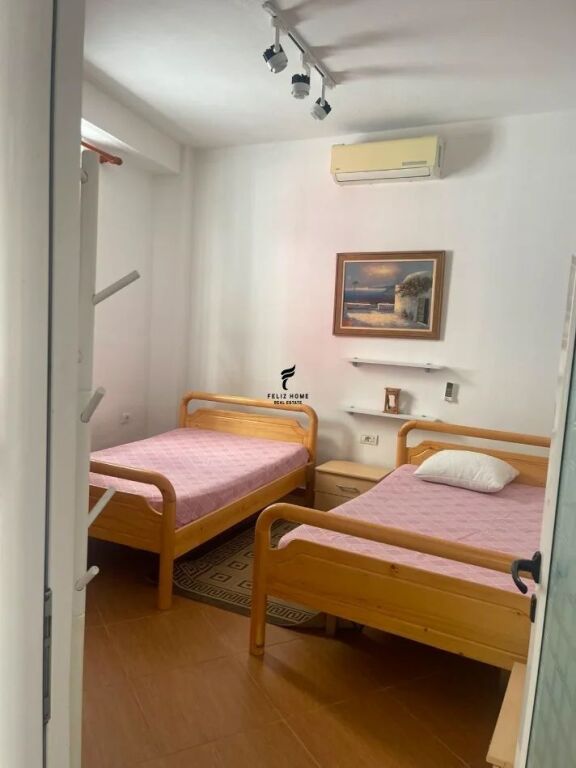 APARTAMENT ME QERA 1+1 KOMUNA PARISIT 45.000 LEKE FH-76256
