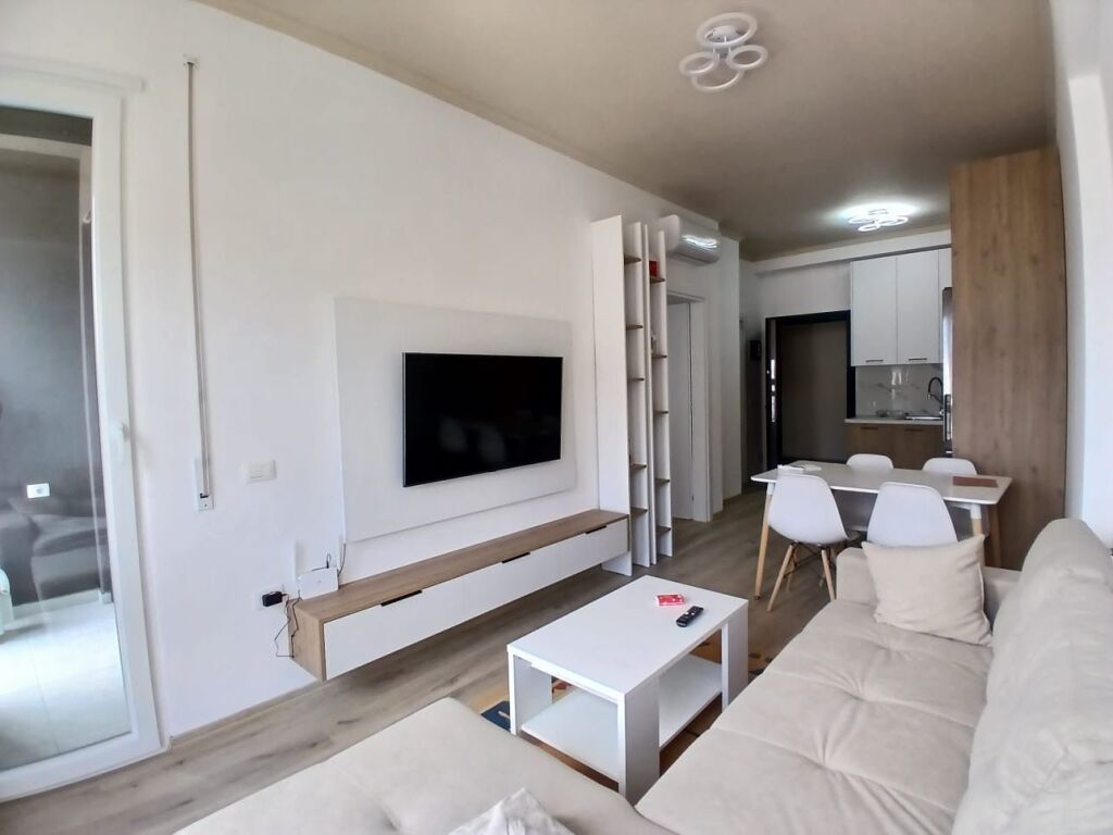 Appartamento 1+1+1 Balcone In Affitto