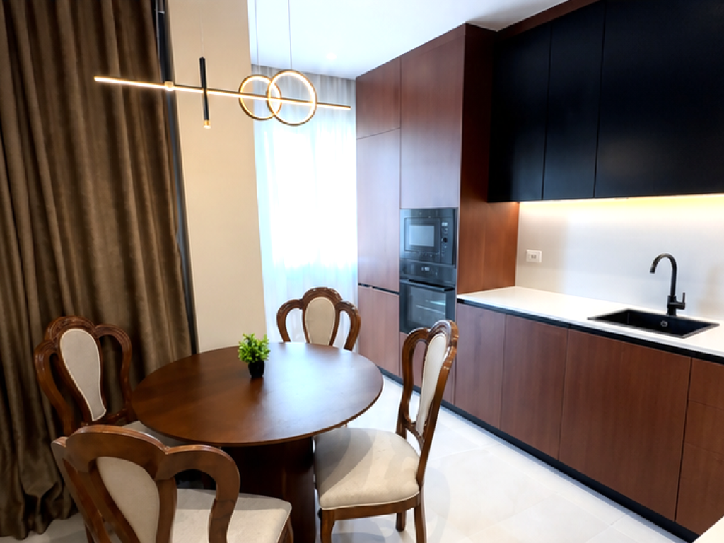 APARTAMENT NE SHITJE 2+1+2 ,RRUGA MINE PEZA PRANE ZOGUT TE ZI