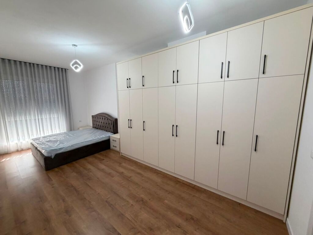 🏡Appartamento 2+1+2 in affitto  📍Indirizzo: 5 Maji Di fronte a Konkordit 💸Prezzo 60000 Leke