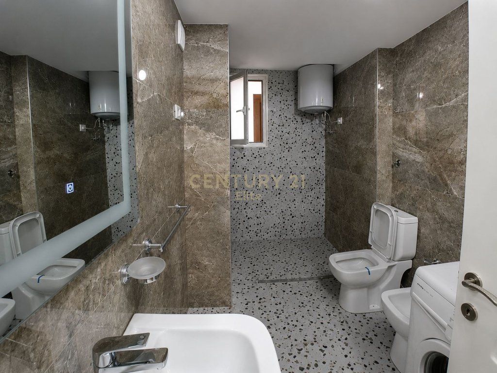 3+1 apartment for rent in Xhamllik!