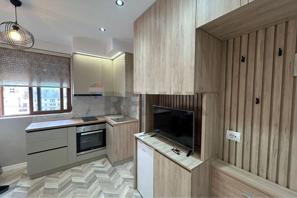 Apartament - Për Shitje - 9 Katëshet, Tiranë(ID: 530221066-306)