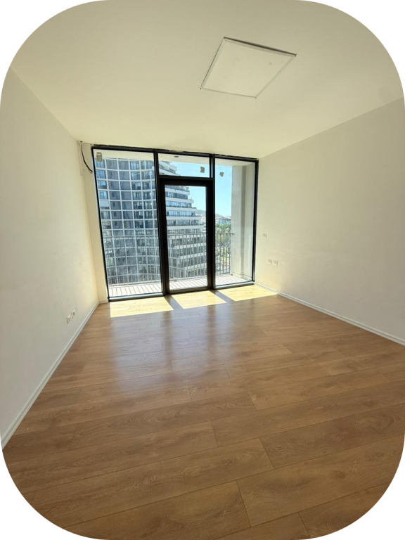 FOR RENT - OFFICE/BUSINESS SPACE AT LAKE VIEW RESIDENCE