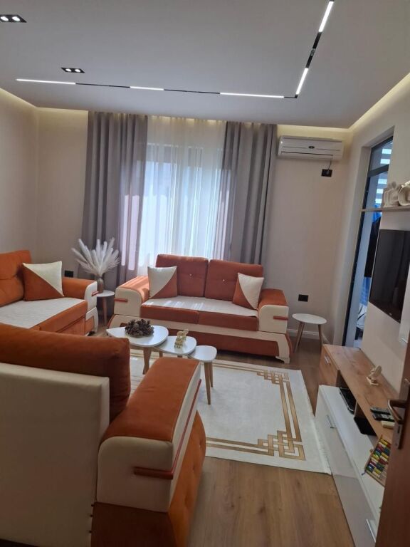 Apartament 1+1 per shitje ne Fresk !