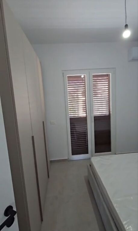 Qera | Vilë 1 + 1 | Rruga 5 Maji | 450 €/muaj