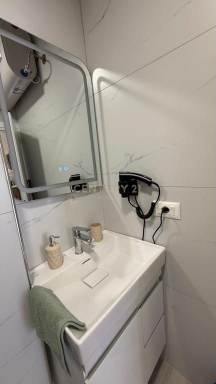 Apartament 1+1 Me Qira në Plazh, Durrës 50m Larg Detit ! 600 € /Muaj