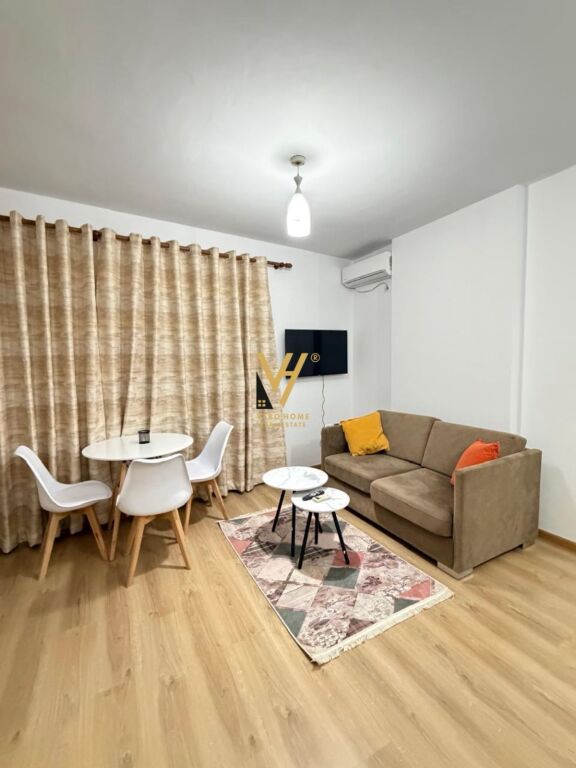 JEPET GARSONIERE 35 M2 ME QIRA TE RRUGA E DIBRES 40.000 LEKE