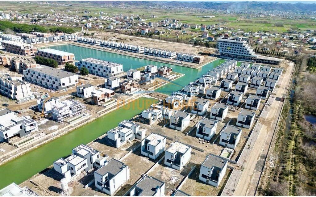 Shitet, Vilë, Turquoise Marina, Hamallaj, Durrës.